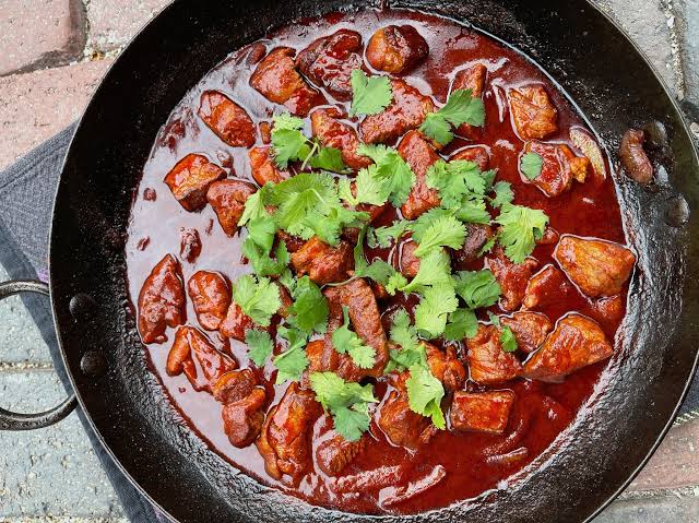 Guajillo chile jus