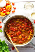 Tomato, wine & herbs